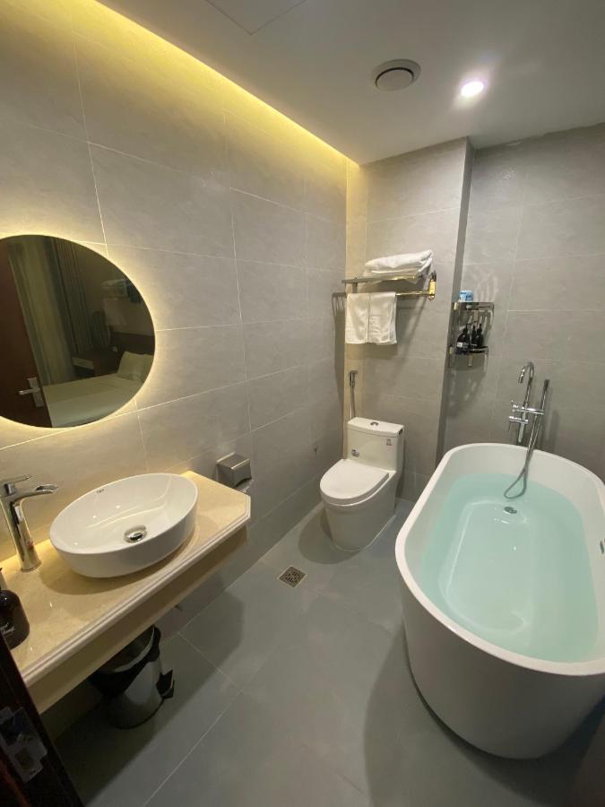 Moonlight Hotel Халонг Экстерьер фото