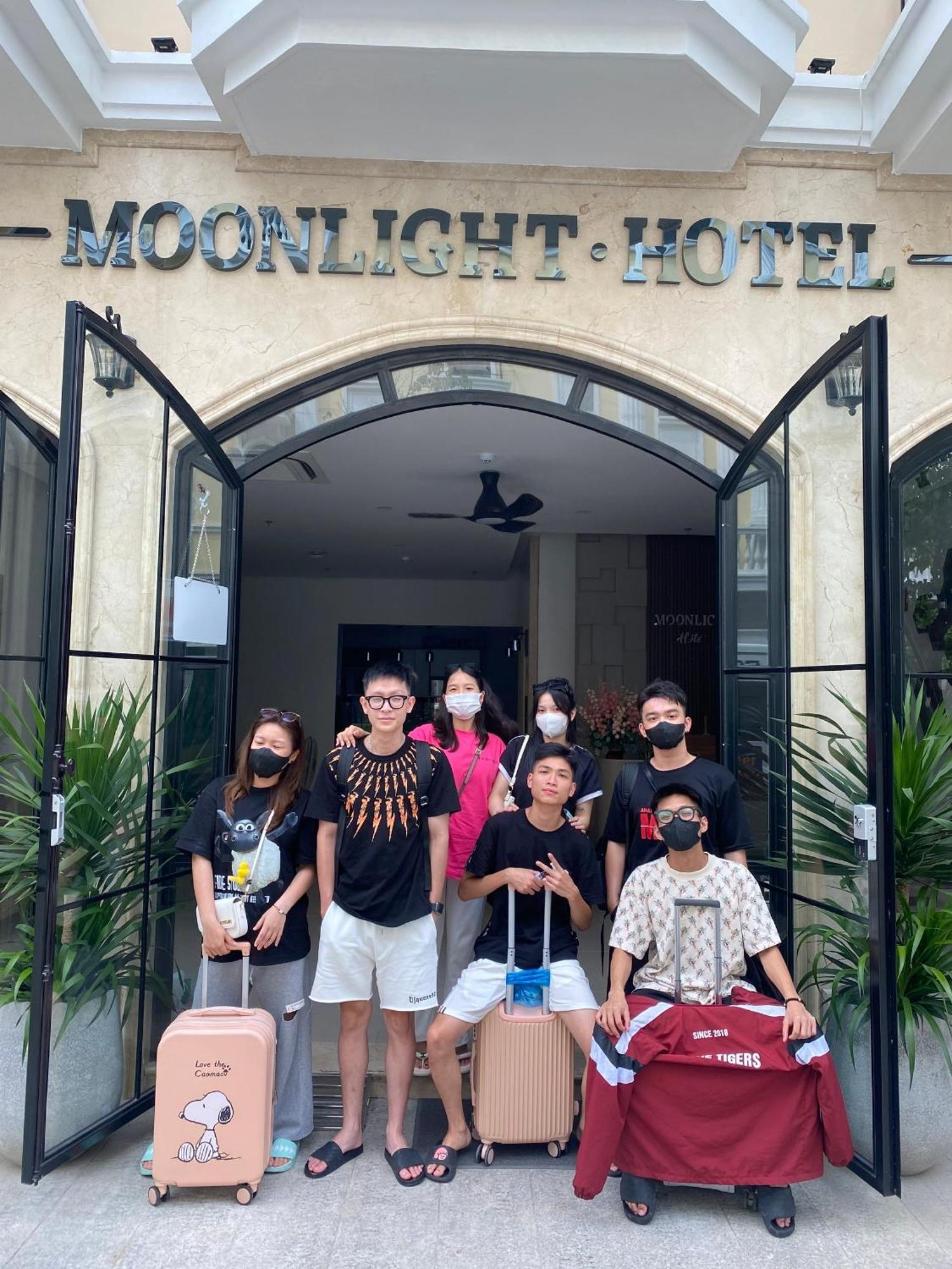 Moonlight Hotel Халонг Экстерьер фото